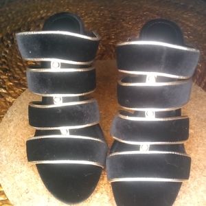 Boho chic summer slip-on, black velvet block heel evening slide
